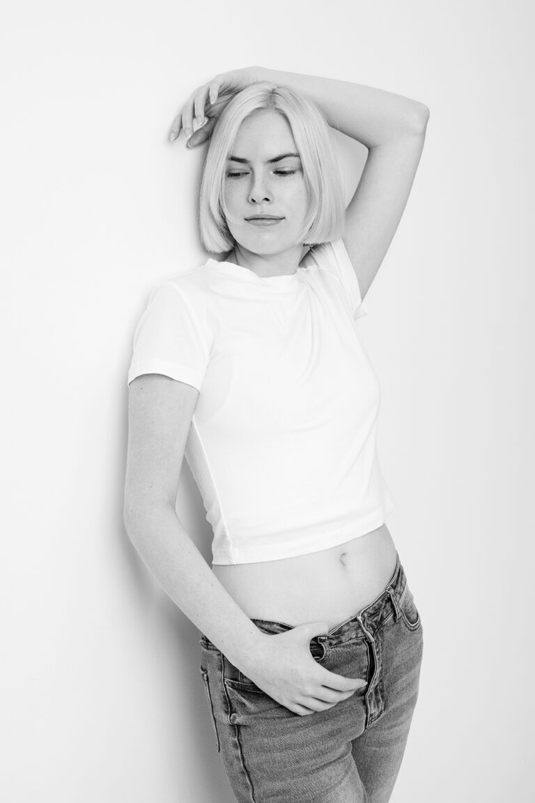 018-Hannah-Framed by Claire PhotographyE3