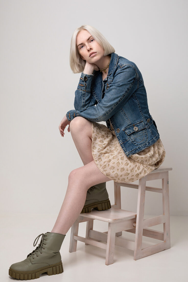 059-Hannah-Framed by Claire PhotographyE1