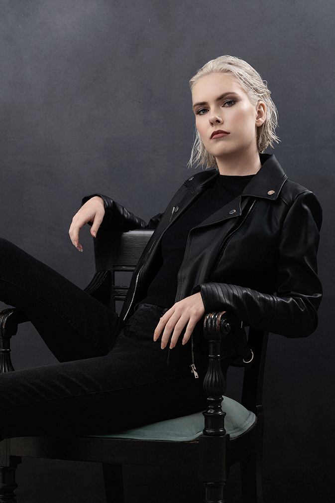 131-Hannah-Framed by Claire PhotographyE2