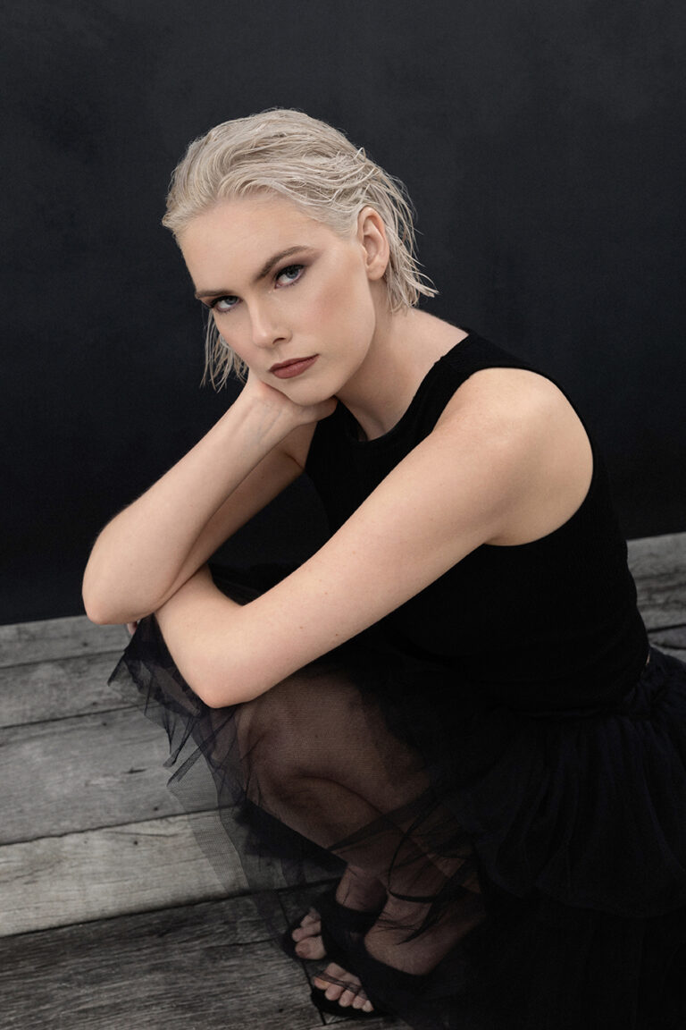 154-Hannah-Framed by Claire PhotographyE2